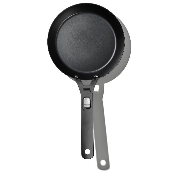Carbon Steel With Removable Handle 8in Pan